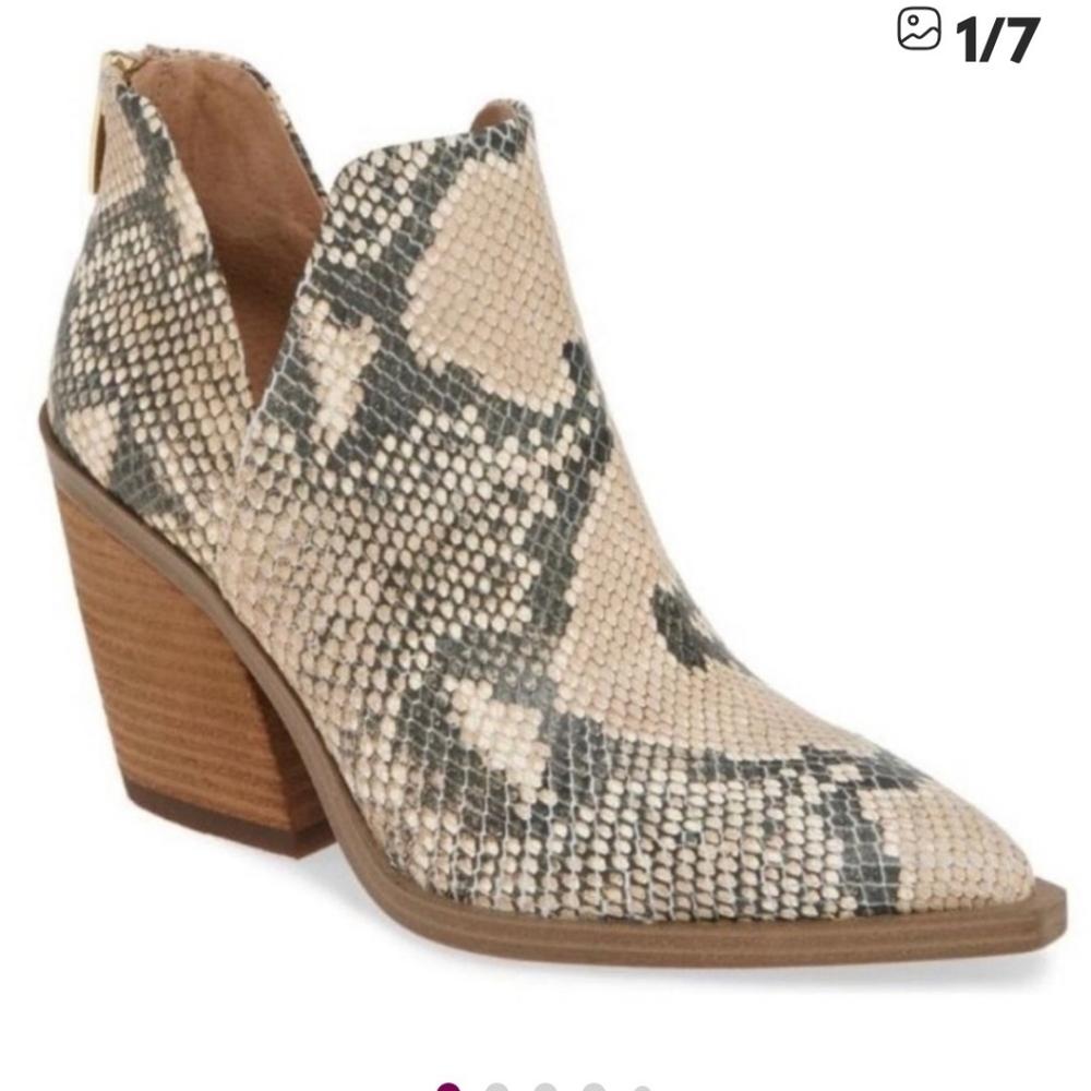 Women's Leather Booties By Vince Camuto In Size 8.5 Like New